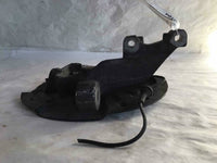 2000 - 2006 VOLVO S80 80 SERIES Front Steering Spindle Knuckle Hub Right 9461943
