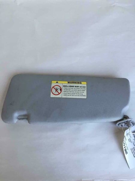 2000 - 2006 BMW 325i Sun Visor w/ Mirror Illumination Sunvisor Passenger Right