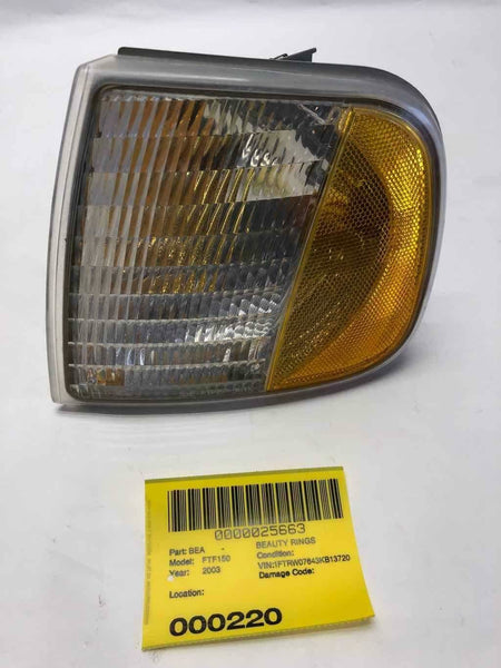1997 - 2002 FORD PICKUP F150 Front Turn Signal Light Lamp Driver Left LH OEM