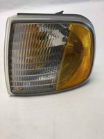 1997 - 2002 FORD PICKUP F150 Front Turn Signal Light Lamp Driver Left LH OEM