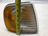 1997 - 2002 FORD PICKUP F150 Front Turn Signal Light Assembly Passenger Right RH