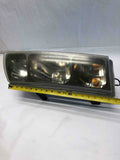 2002 - 2004 SATURN VUE Headlamp Light Assembly Passenger Right Side RH OEM SUV