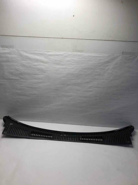 1998 - 2001 KIA SPORATGE Y-Cowl Screen Grille Cover Panel 0K01850735 OEM