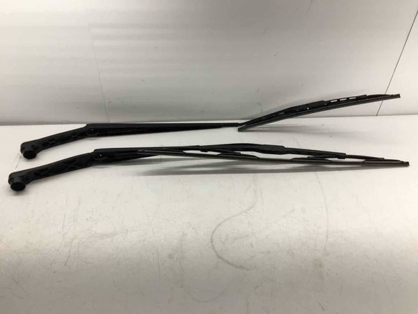 2014 SUBARU XV CROSSTEK Windshield Wiper Arm w/ Wiper Blade Right & Left 2 pcs
