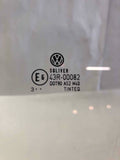 2004 VOLKSWAGEN PASSAT GL Front Door Glass Window Driver Left LH
