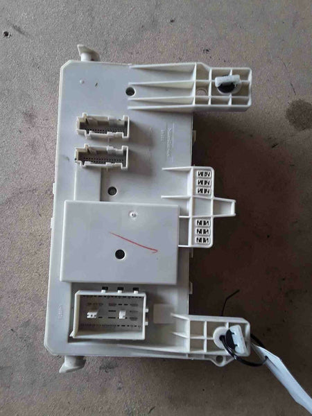 2007 MAZDA 3 Comfort Control Module Unit Fuse Box P/N 519216048 OEM M