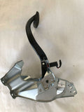 2008 SATURN ASTRA Brake Pedal Stop Slow Floor Foot w/ Bracket Assembly