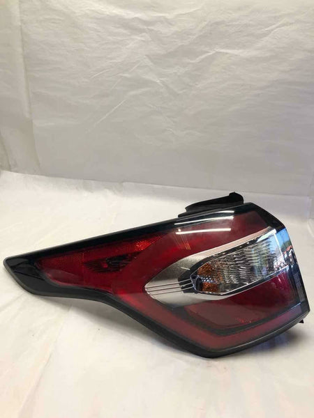 2017-2019 FORD ESCAPE Rear TailLight Assy. Quarter Panel Mounted Left Side LH G