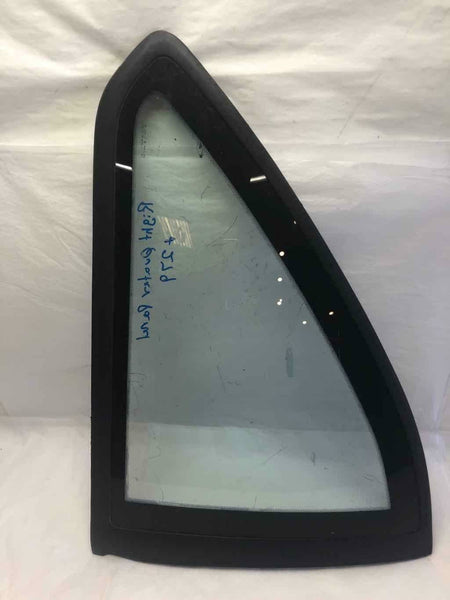 1991 FORD THUNDERBIRD Quarter Panel Glass Window Black Moulding Right Side G