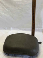 2004 - 2007 DODGE CARAVAN Rear Back Seat Headrest Right Passenger Side RH G