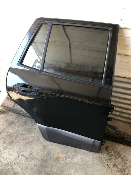 2001 - 2006 HYUNDAI SANTA FE Rear Door Assembly W/ Body Side Cladding Right RH M