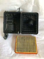 2001 - 2005 HYUNDAI SONATA Air Cleaner Filter Box Housing Assembly OEM M