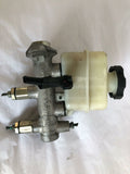 2002 - 2003 HYUNDAI SONATA Engine Brake Master Cylinder W/ Brake Fluid Tank G