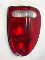 1996 - 2000 CHRYSLER TOWN CNTRY Tail Light Lamp Assembly Left Driver's Side LH M
