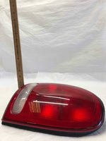 1996 - 2000 CHRYSLER TOWN CNTRY Tail Light Lamp Assembly Left Driver's Side LH M