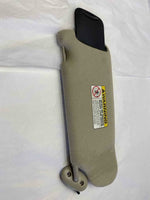 1998 - 1999 CHRYSLER TOWN CNTRY Right Sun Visor Sun Shade W/ Light & Mirror RH M