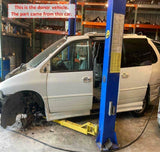 1999 CHRYSLER TOWN CNTRY Front Roof Mounted Console Overhead Interior Light Lamp