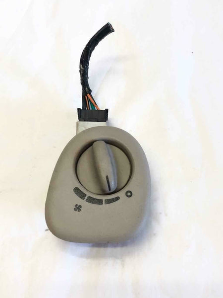 1999 CHRYSLER TOWN CNTRY Blower Fan Control Switch Actuator G