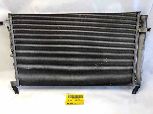 2007 - 2012 HYUNDAI VERACRUZ 3.8L 6 cylinder AIR CONDITIONING A/C Condenser M