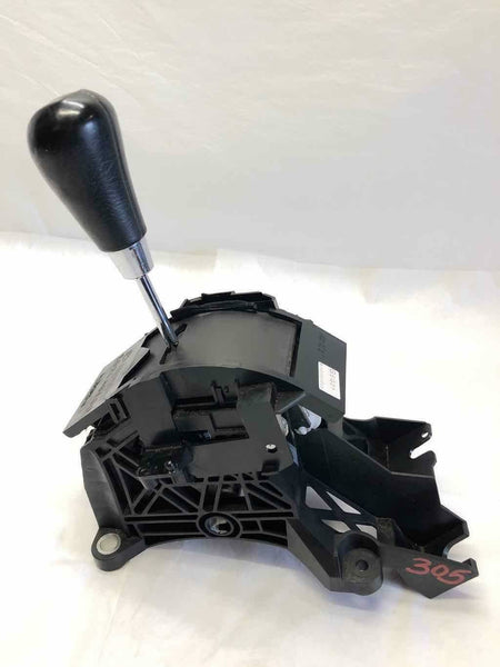 2009 MAZDA CX7 Front Automatic Transmission Floor Gear Shift Shifter Lever G
