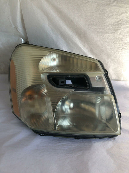 2005 - 2009 CHEVY EQUINOX Front Headlamp Head Light Assembly Right Side RH G