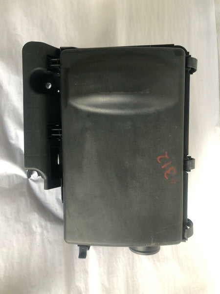 2004 - 2009 TOYOTA PRIUS Air Filter Cleaner Box Assembly 1.5L Hatchback G