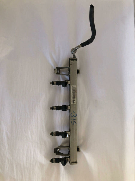 2013 FORD FIESTA Engine Fuel Gas Injection Rail With Injectors 1.6L A/T G