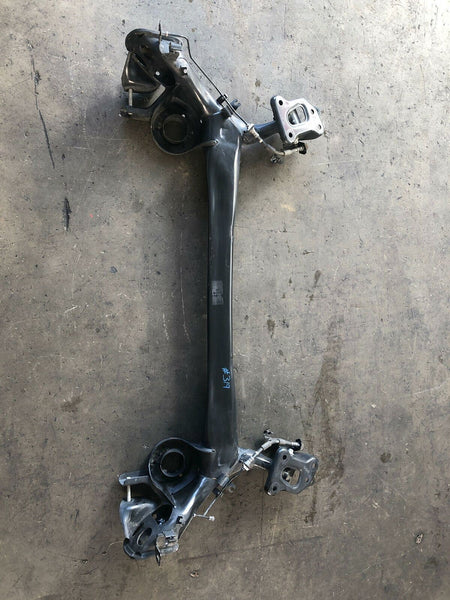 2014-2017 FIAT 500 Rear Suspension Crossmember Load Axle Beam Assembly G