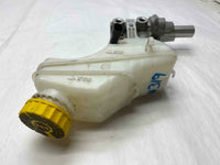 2014 - 2017 FIAT 500 Wagon Brake Master Cylinder W/ Fluid Bottle Reservoir 1.4L