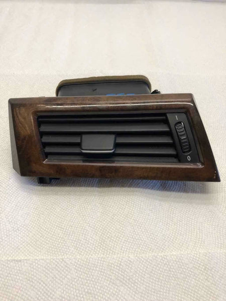 2008 BMW 528I Front Air Cond. Heater Vent ID 6422 6 910 731 Left Driver Side G