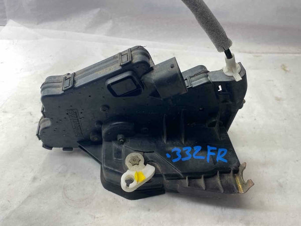 2001 - 2005 BMW 330I Front Door Latch Lock Assembly Right Passenger Side RH G