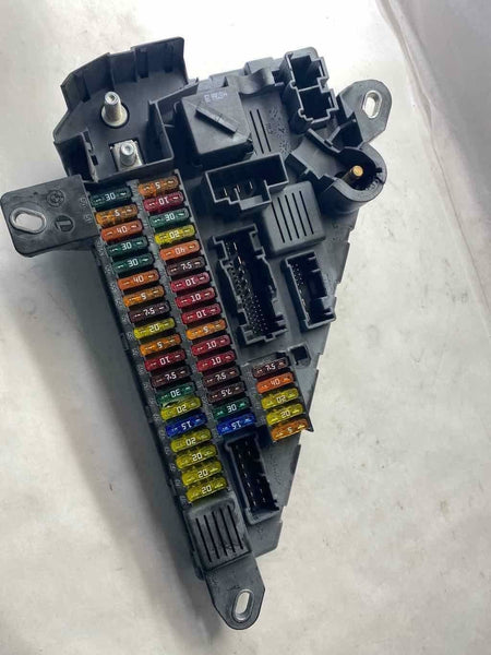 2008 BMW 528I Cabin Fuse Box Relay Junction Box 2.4L A/T G