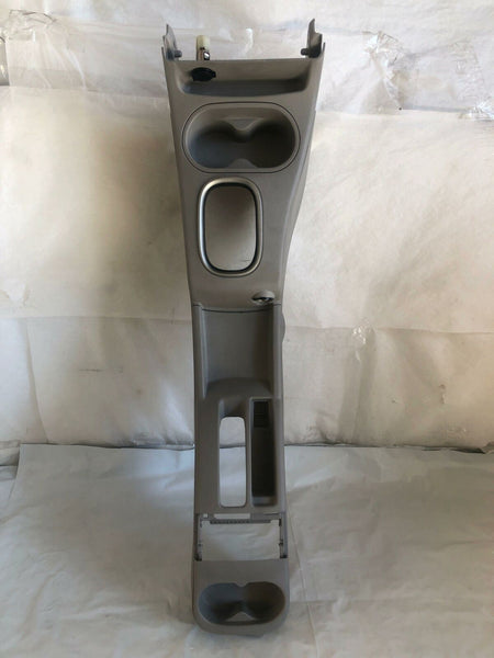 2005 - 2010 CHEVY COBALT Front Console Floor Shifter A/T w/ Power Outlets G