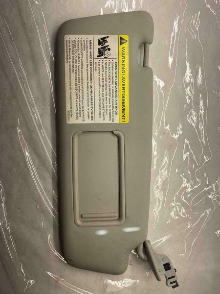 2002 - 2008AUDI A4 Sun Visor Sun Shade w/o illumination Right Passenger Side G