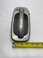 1999 - 2007 CHEVY TAHOE Front Outside Door Handle Right Passenger Side G