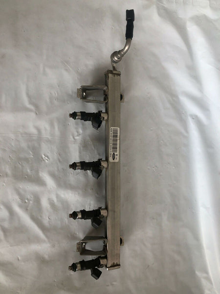 2013 FORD FIESTA Fuel Gas Injection Rail With Injectors AE8E-9H487 1.6L A/T G