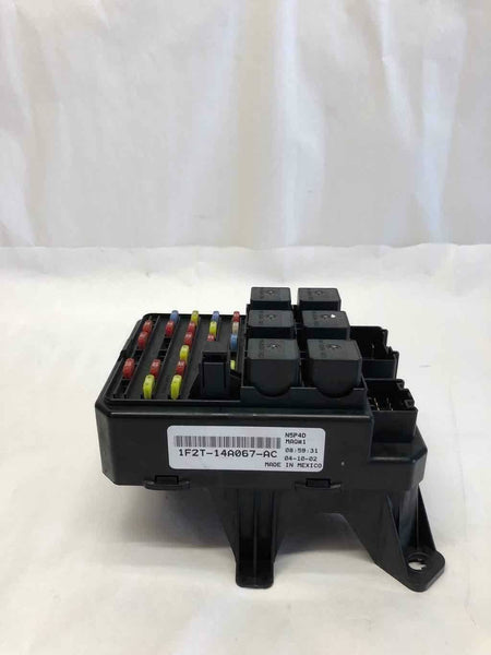 20002 FORD WINDSTAR Cabin Compartment Fuse Relay Box (1F2T-14A067-AC) G