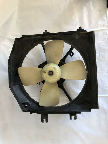 1999 - 2003 MAZDA PROTEGE Electric Cooling Fan Assembly Left Driver Side LH G