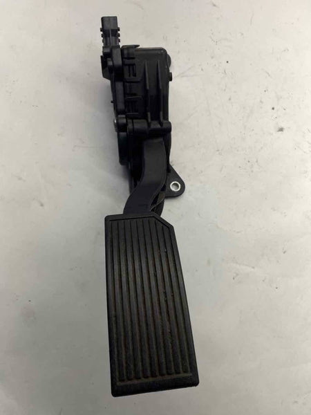 2003 NISSAN SENTRA Front Accelerator Throttle Gas Pedal (180024Z800) Interior