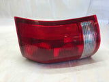2002 - 2007 SATURN VUE Tail Light Lamp Assembly Right Passenger Side RH Wagon G