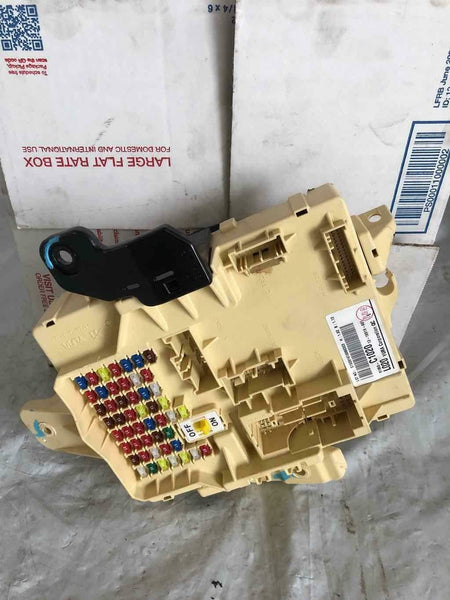 2017 HYUNDAI SONATA Cabin Compartment Fuse Relay Junction Box A/T Sedan G