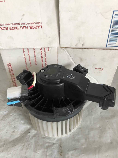 2015 - 2019 HYUNDAI SONATA Front Blower Motor 2.4L FWD Dash Mounted Sedan G
