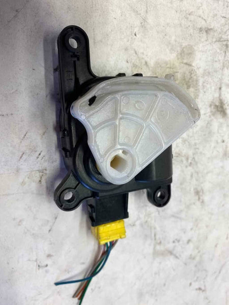 2011 HYUNDAI GENESIS Duct HVAC A/C Blender Actuator Motor (D2A7-GG6AA) G
