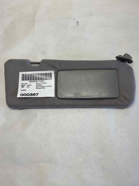2000 - 2001 TOYOTA CAMRY Front Sun Visor W/ Mirror w/o Illumination Right Side