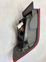 2000 - 2001TOYOTA CAMRY Tail Light Assembly Quarter Panel Mounted Right Side G