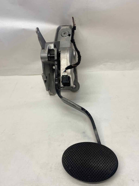 2010 MINI COOPER 2010 Front Brake Pedal Assembly Automatic Trans. Hatchback G