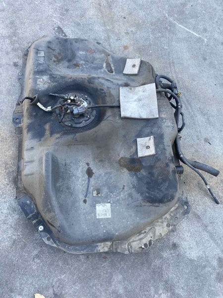 2002 MAZDA PROTEGE Hatchback Fuel Gas Tank Assembly 2.0L Used Fits:2002 - 2003 T