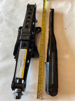 2006 DODGE MAGNUM SXT Wagon Emergency Scissors Jack And Tool Kit T