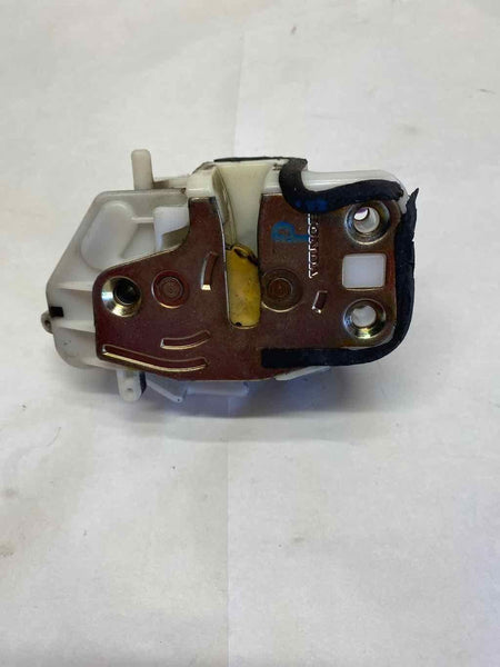 2001 - 2005 HONDA CIVIC Rear Door Lock Latch Right Passenger Side RH G