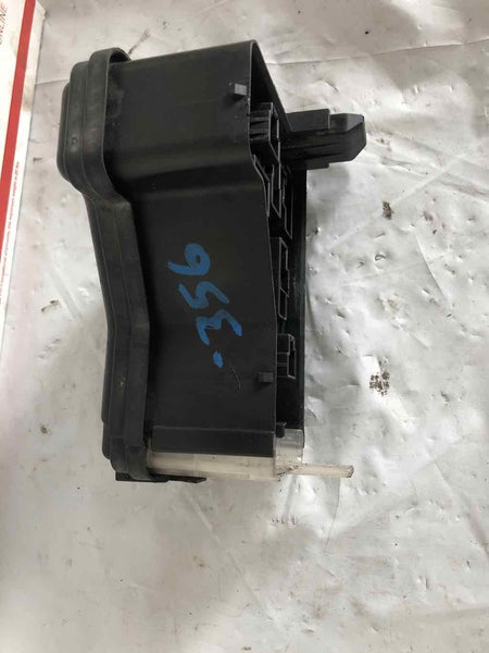2000 - 2006 NISSAN SENTRA GXE Sedan Engine Fuse Box Junction Under Hood 1.8L T